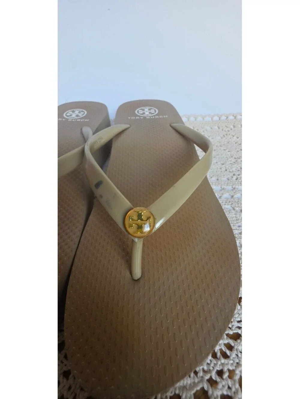 Tory Burch Beige Gold Logo Platform Wedge Flip Flop Sandals Size Unknown